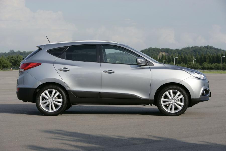  Hyundai ix35 2010 года  (фото 44 из 114)